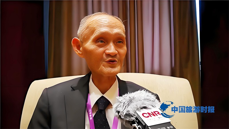 “乡泪客中尽，月是故乡明”——海峡论坛两岸交流３０周年人物访谈侧记