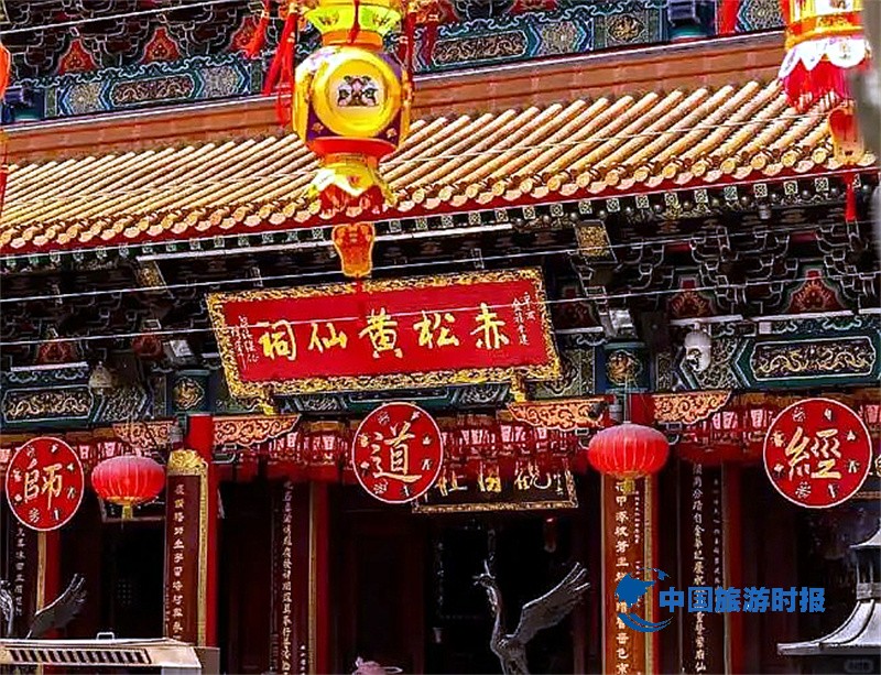 震撼！每日万人打卡的黄大仙祠，传统与现代碰撞出的文化奇迹大揭秘！